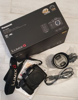Cámara Panasonic Lumix GH5 + Objetivo Leica