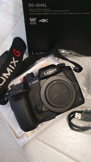 Cámara Panasonic Lumix GH5 + Objetivo Leica