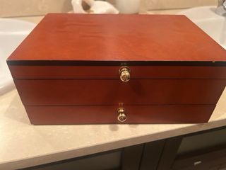 Joyero de madera con espejo y cajón