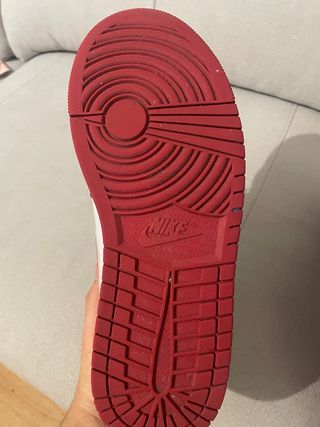 Jordan 1 Mid Rojas Usadas