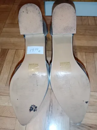 Zapatos de fiesta Tulipano plateados.
