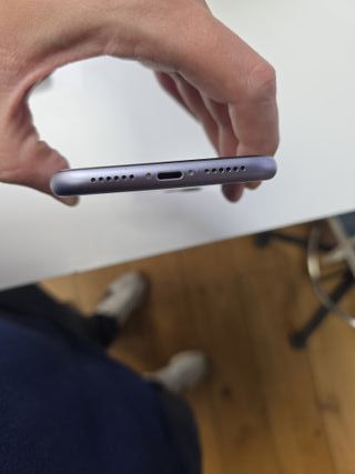 iPhone 11 64 GB viola