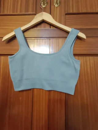 Top acanalado Shein Talla S