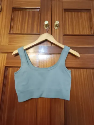 Top acanalado Shein Talla S