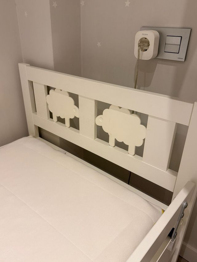 Cama infantil blanca Ikea