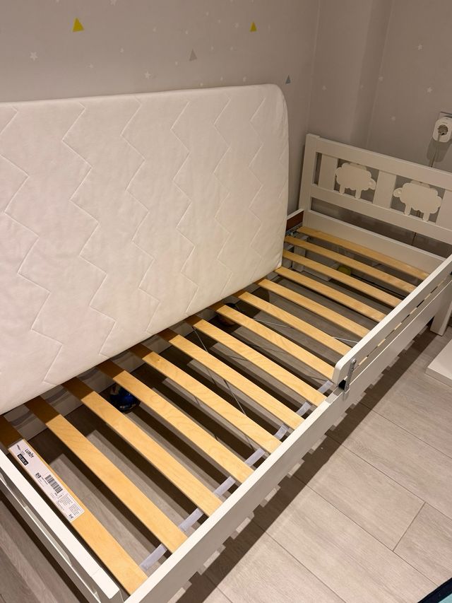 Cama infantil blanca Ikea