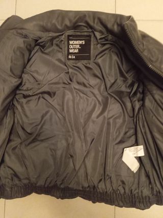 Chaqueta efecto piel gris