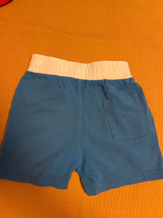 Pantalón corto azul Benetton