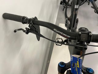 BICI ELECTRICA ENDURO UNNO MITH RACE T.S1 2MANO