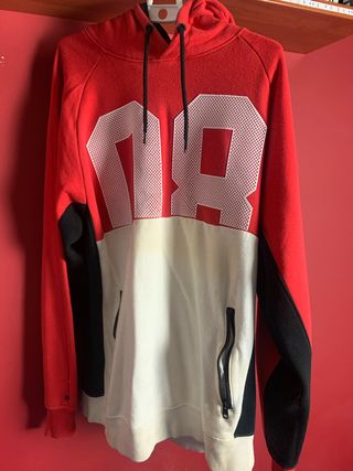 Sudadera con capucha hombre 08