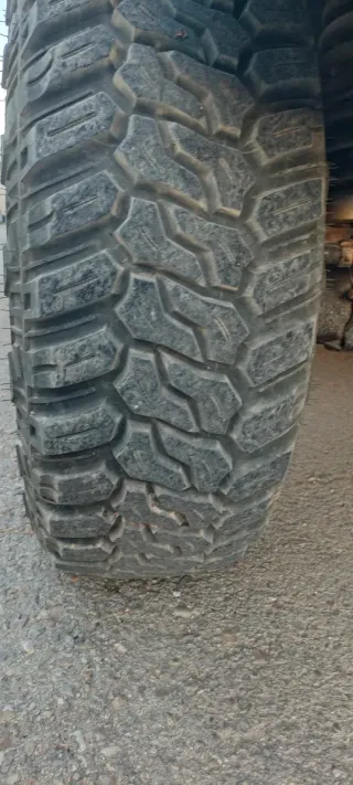 Neumáticos 30x9.5 R15