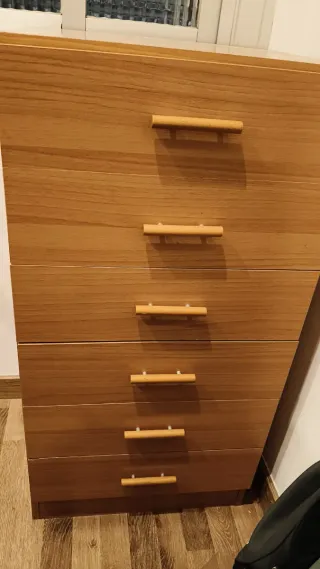 Cassettiera in legno con 6 cassetti