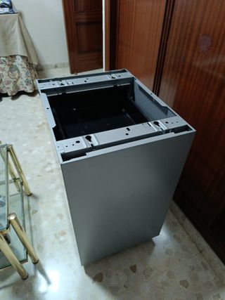 Cassettiera da ufficio grigia metallizzata