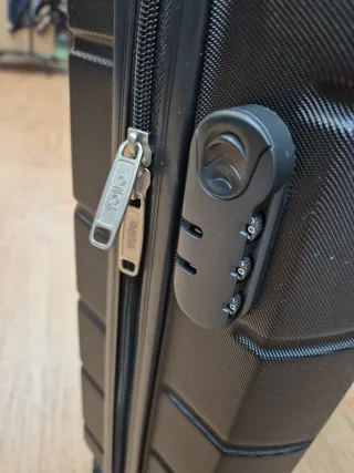 Maleta Cabina Totto Rayatta Negra