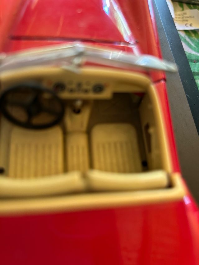 Jaguar XK 120 scala 1/24 rossa