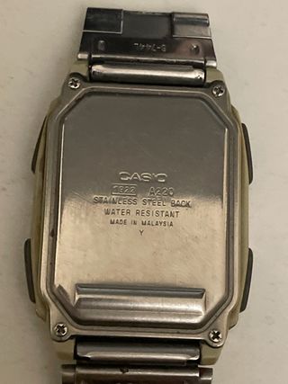 Reloj Casio Illuminator Futurista Vib Alarm