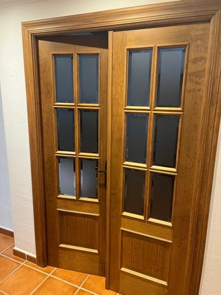 Puertas de madera con cristal
