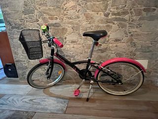 Bicicleta infantil 20 con cesta y caballete