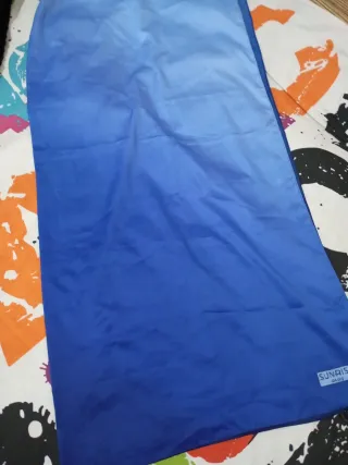 Pañuelo azul degradado