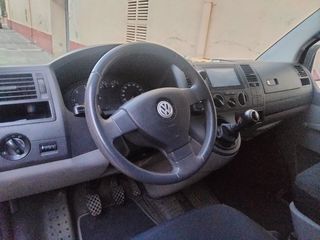Volkswagen Transporter T5 2003