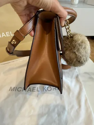 Bolso Michael Kors+ regalo pompon