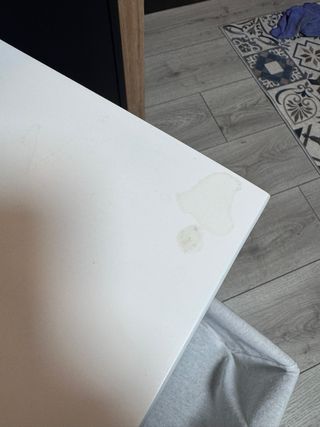 Cassettiera in vimini, legno e tessuto