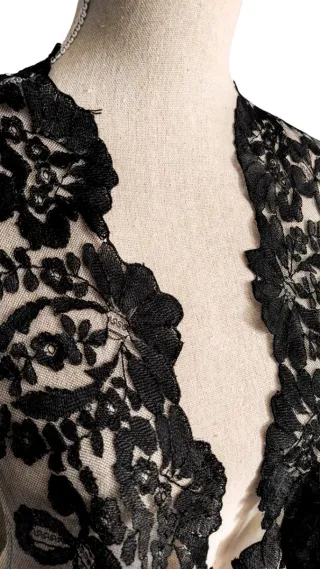 Mantilla española bordada vintage años 30