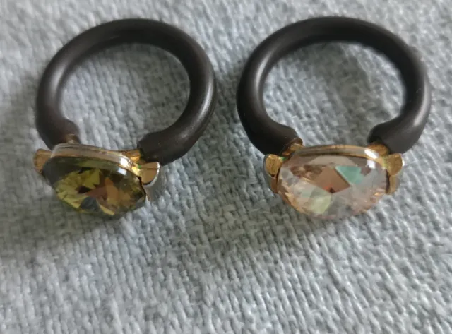 Anillos con piedra amarilla y clara