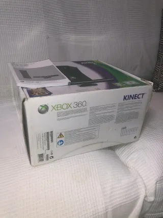 Xbox 360 completa con caja y con  juegos varios