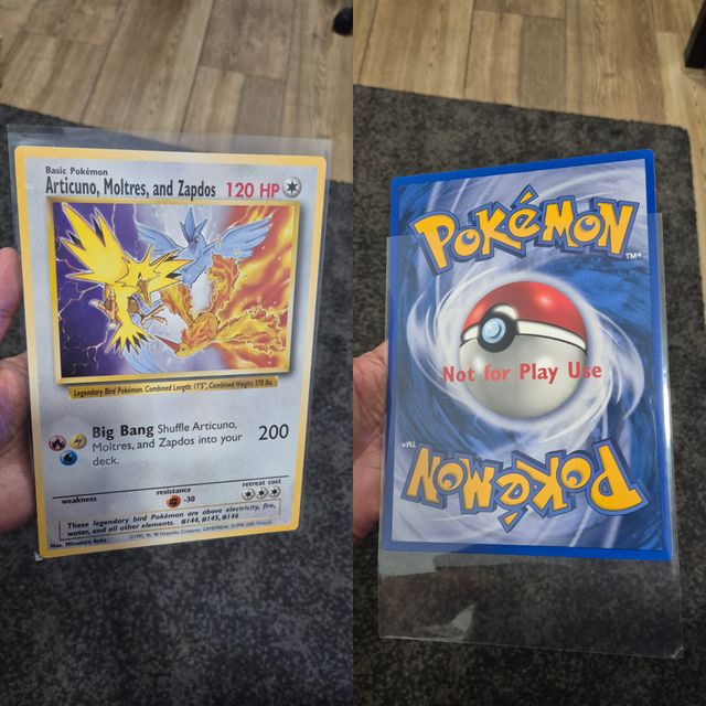 Carta Jumbo Pokémon Articuno, Moltres, Zapdos 2000