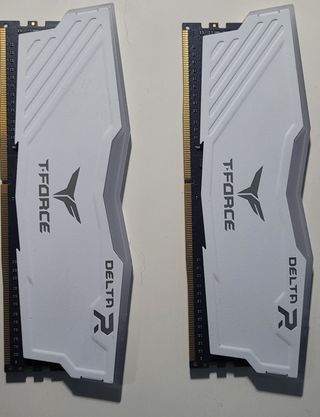 Memoria RAM Team Group Delta RGB DDR4 3200 16GB
