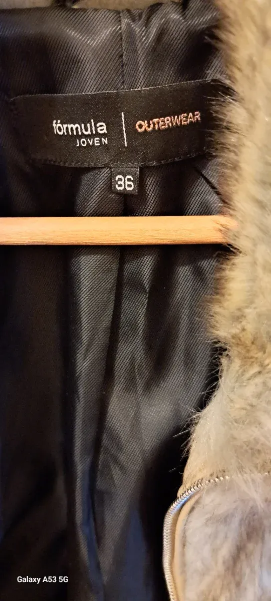 Cazadora imitación piel gris y marrón