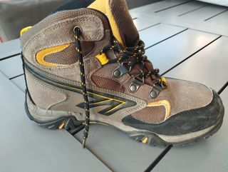 Botas de montaña impermeables