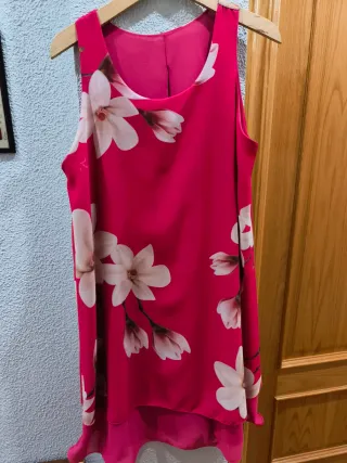Vestido estampado floral rosa