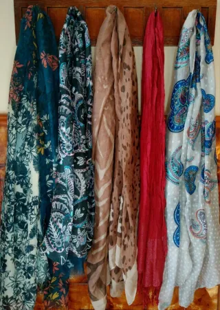 Foulards variados.Precio por unidad.Se hacen lotes