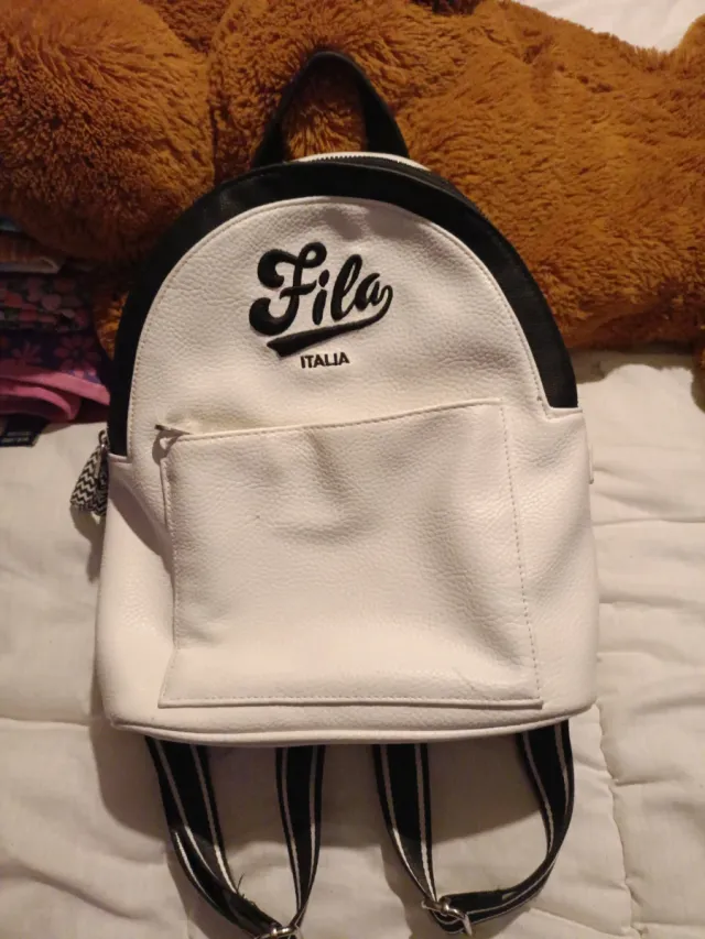Mochila Fila Blanca y Negra
