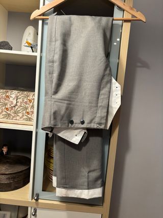 Pantalón de traje campero gris