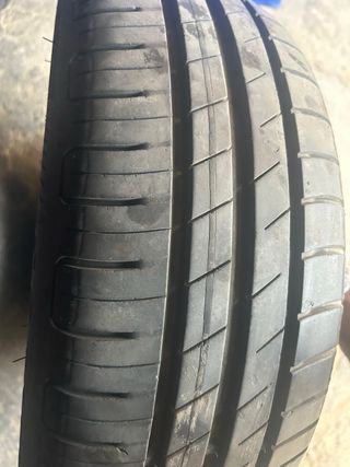 2 Neumáticos Goodyear 185/60R15