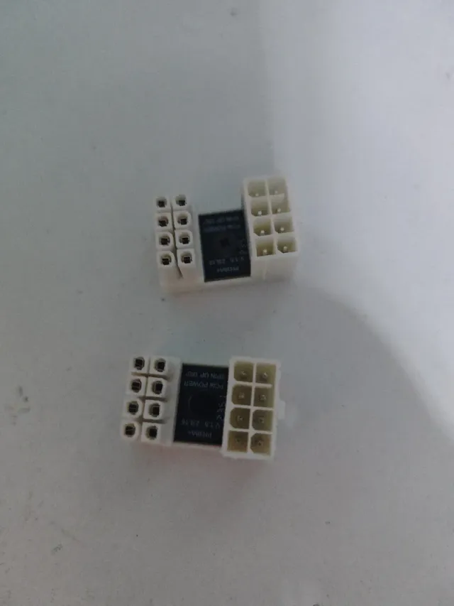 Conector 8 pines tarjeta gráfica