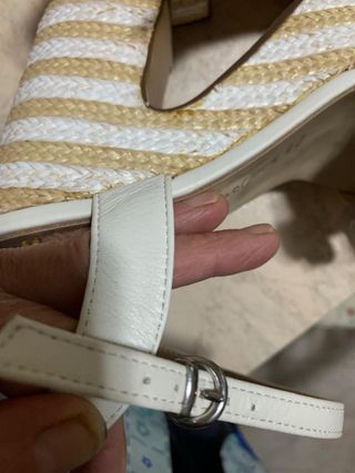 Sandali eleganti con tacco bianco in vera pelle 