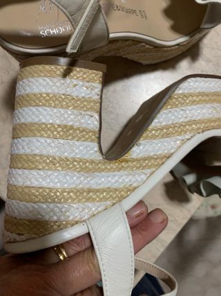 Sandali eleganti con tacco bianco in vera pelle 