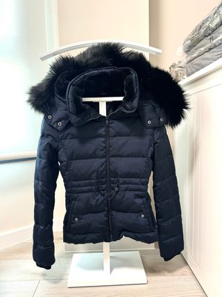 Plumífero Zara entallado mujer