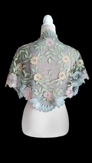 Mantilla Española Vintage Bordada color años 30 