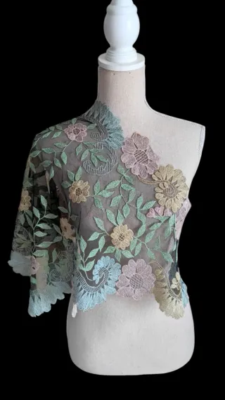 Mantilla Española Vintage Bordada color años 30 