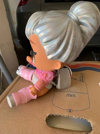 Bambola LOL Surprise Kitty Queen