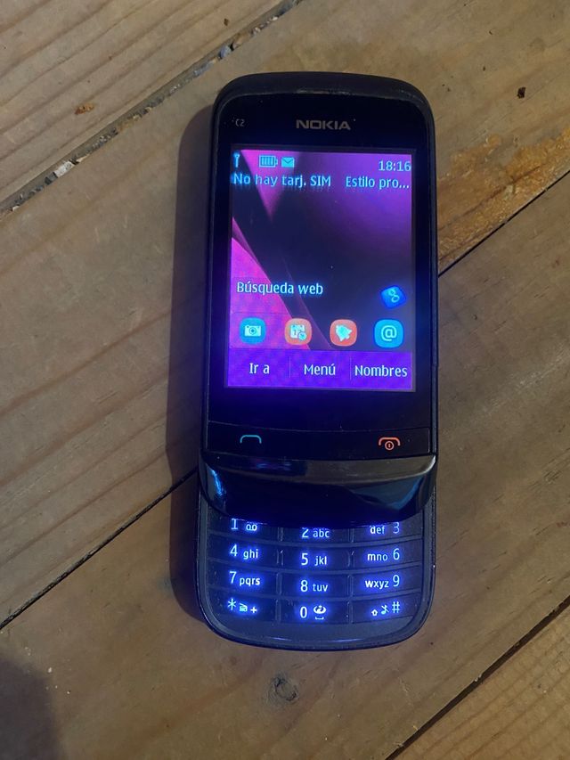 Telefono cellulare Nokia C2 nero con caricabatterie
