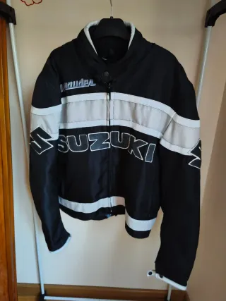 Chaqueta Suzuki Marauder Negra y Blanca