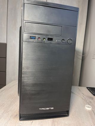 PC Sobremesa Negro
