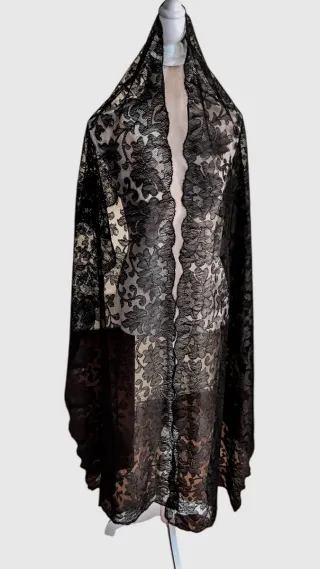 Mantilla española bordada vintage años 30