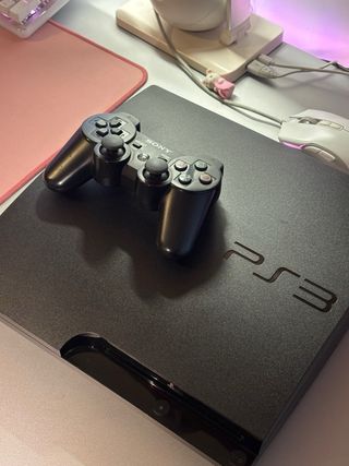 Consola PS3 + Mando + 4 Juegos + cables